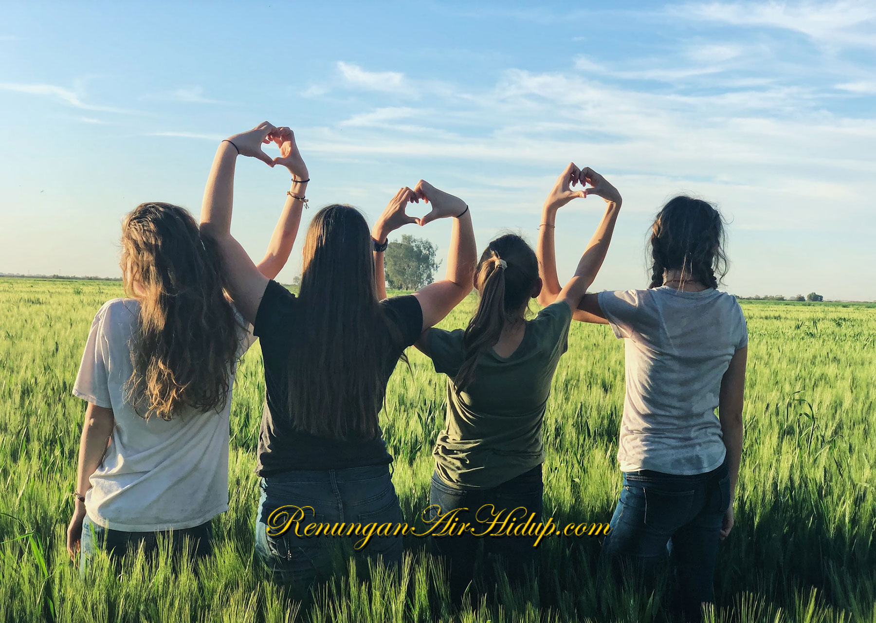 Aku-Menyebut-Kamu-Sahabat