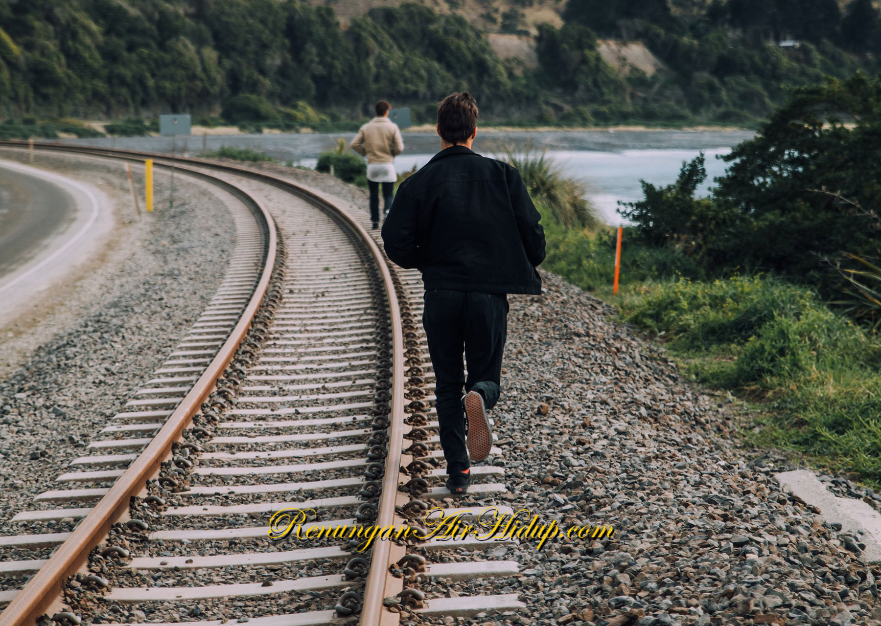 Marilah-Kita-Mengejar-Damai-Sejahtera