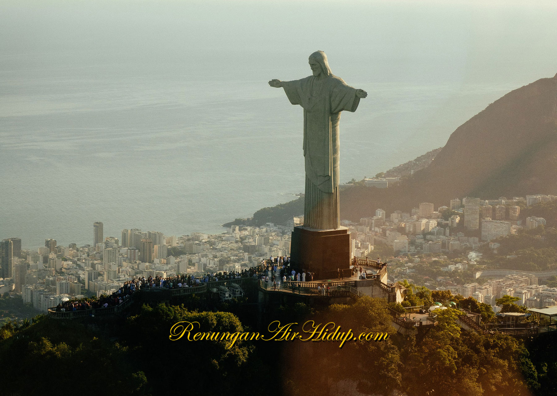 Aku_Bukan_Dari_Dunia_Ini