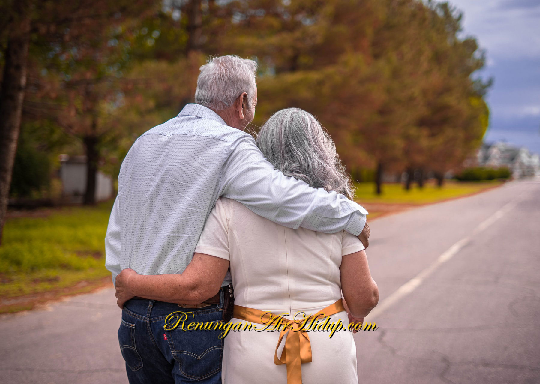 Kebahagiaan_Sejati_Berasal_dari_Tuhan