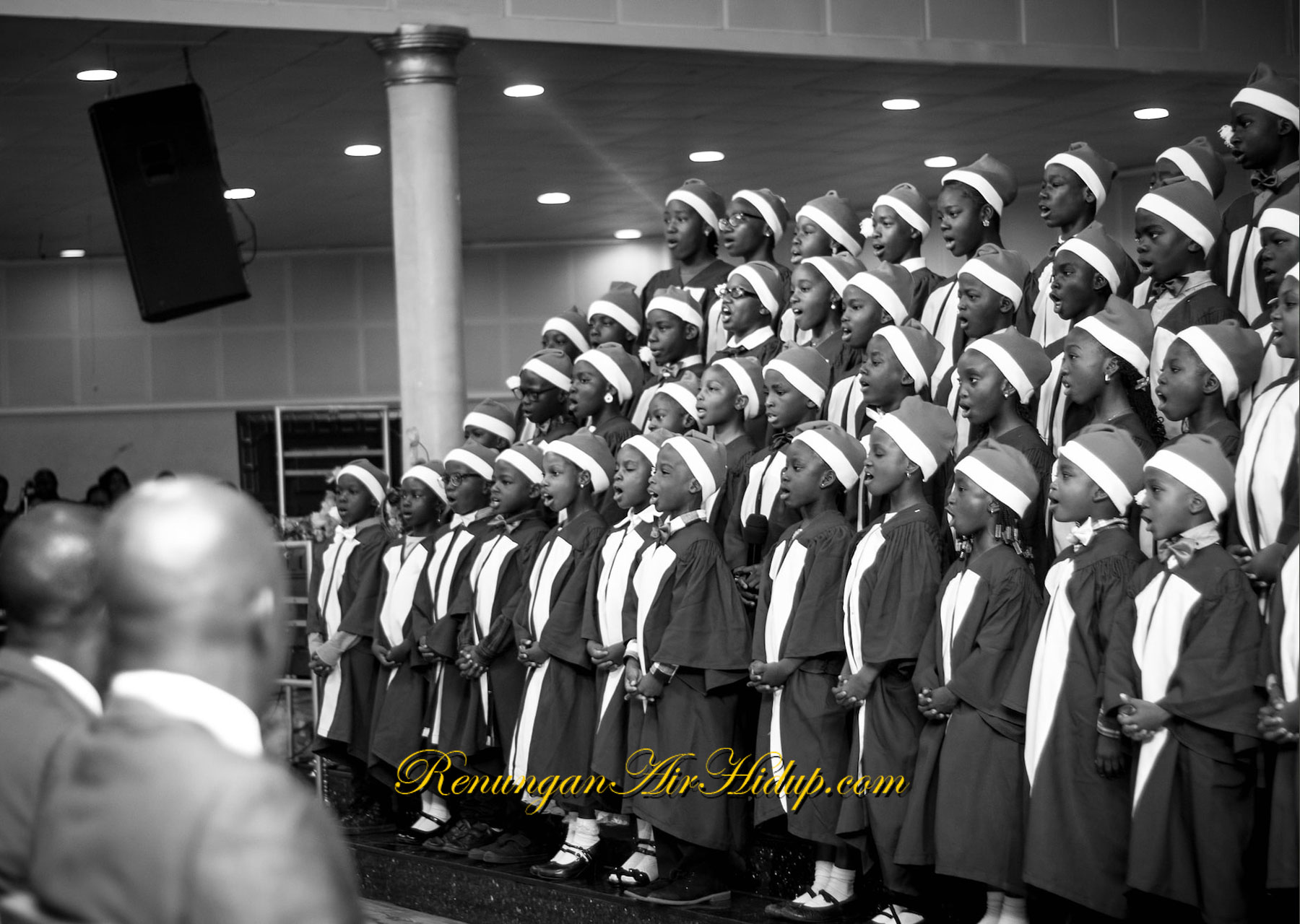 Tuhan_Memberi_Karunia_Menurut_UkuranNya